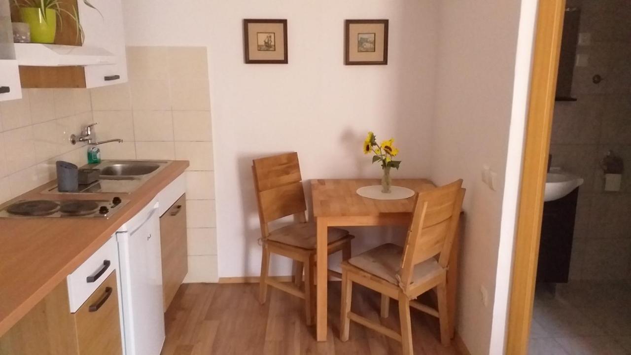 Relax Crni Kal 3 Apartment Екстериор снимка